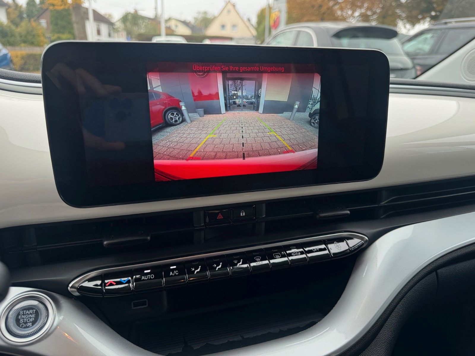 Fahrzeugabbildung Fiat 500e Icon NAVI SITZHEIZUNG KAMERA TEMPOMAT