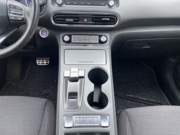 Hyundai Kona Select Elektro Kam.+KeyLess+Navi+SHZ+ACC