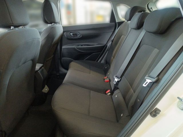 Fahrzeugabbildung Hyundai i20 Trend +KLIMA+NAVI+SHZ+PDC+RFK+CARPLAY+UVM+