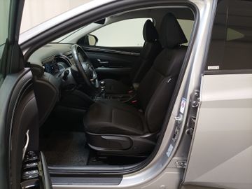 Hyundai TUCSON - 8