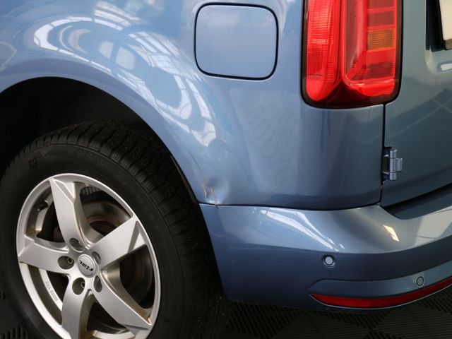 Volkswagen Caddy 2.0 TDI DSG NAVI SHZ FLÜGELTÜR AHK 150PS