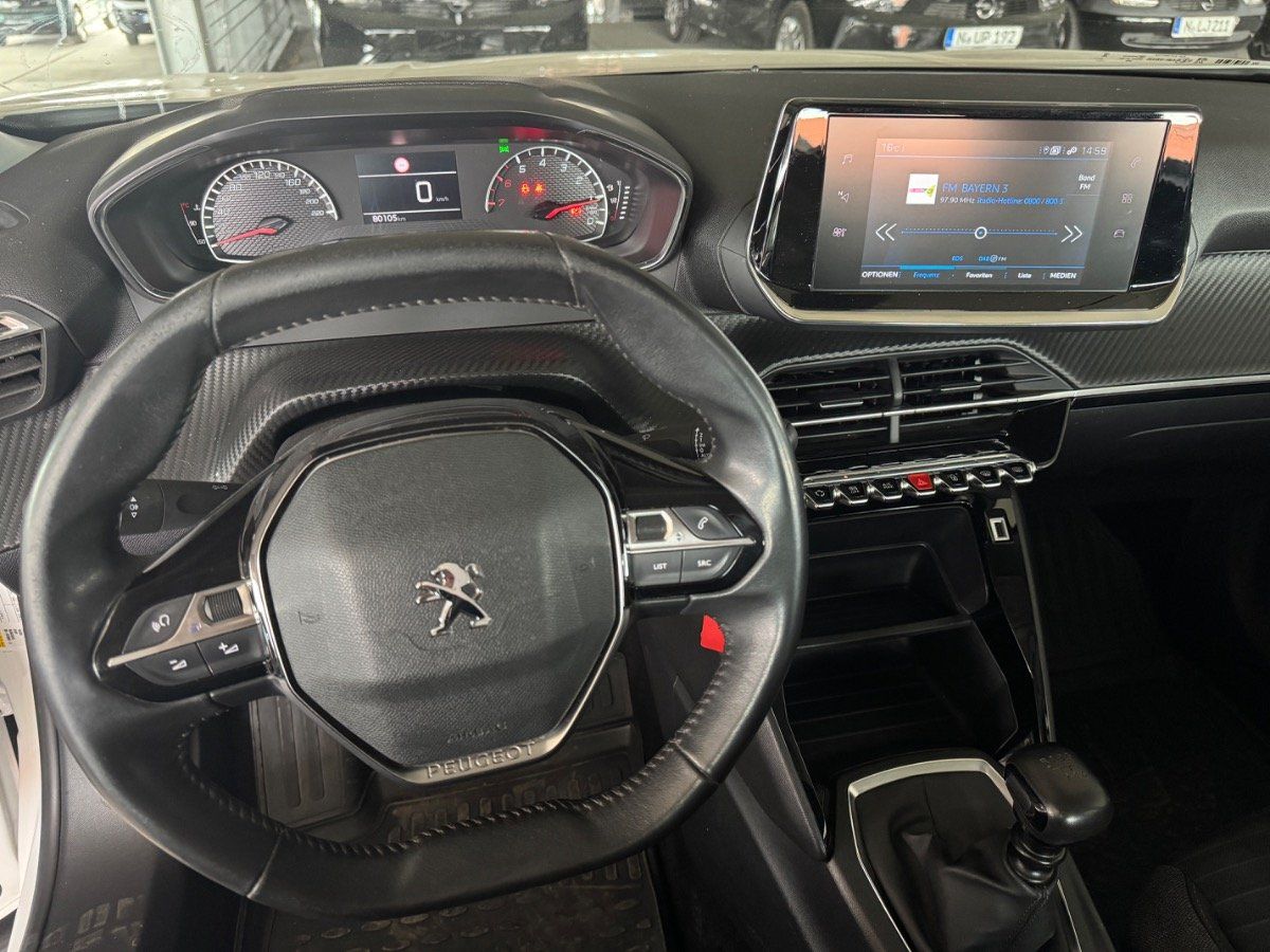 Peugeot 2008 - Bild 12