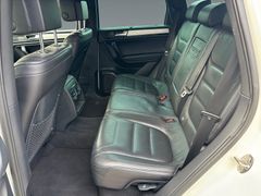 Fahrzeugabbildung Volkswagen Touareg V6 TDI BMT Leder Navi Pano AHK Sitzh