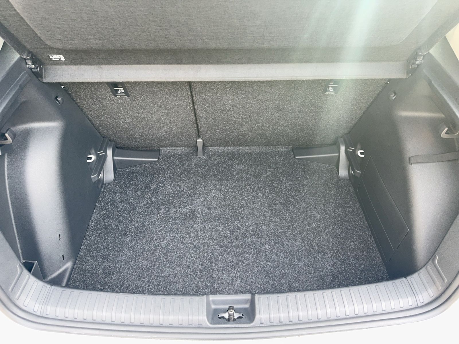 Fabia Essence 1.0 TSI, Sithzg, PDC, Bluetooth 5-