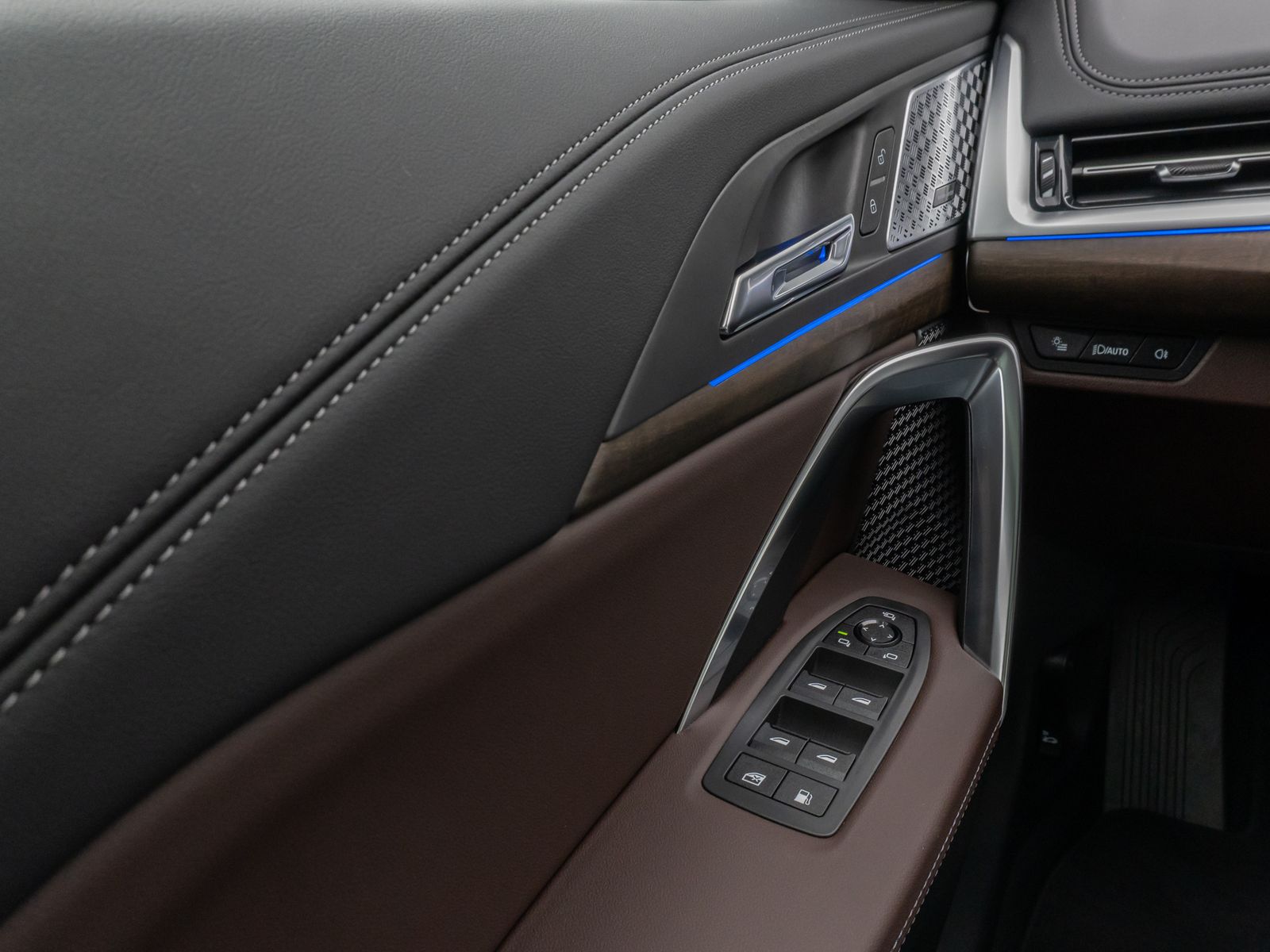 Fahrzeugabbildung BMW X1 xD30e M Sport Panorama 360°HUD DAB H/K AHK