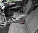 Volvo XC40 T3 Momentum Pro Geartronic Momentum Pro - Volvo XC40 Gebrauchtwagen in Bremen