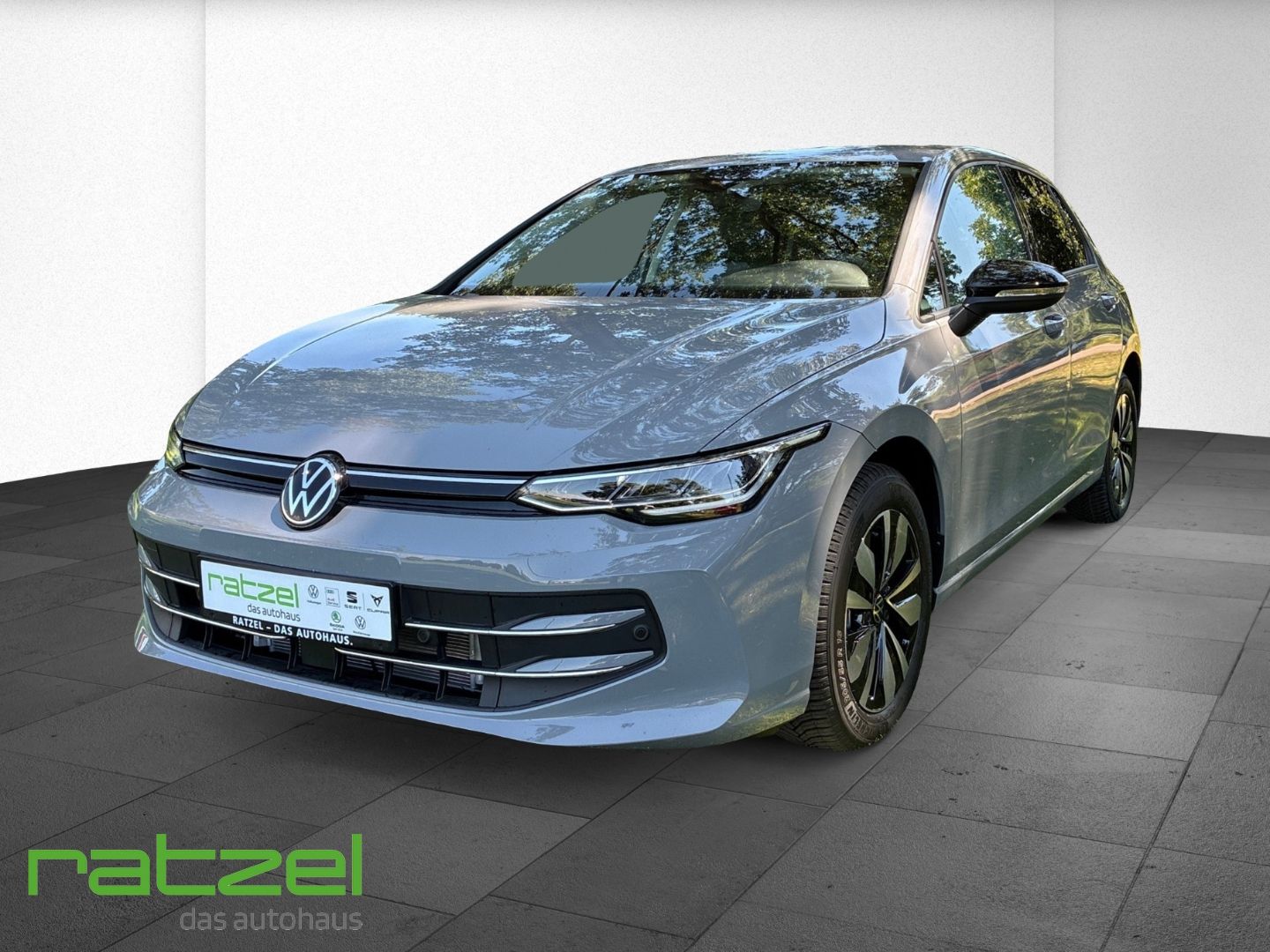 Fahrzeugabbildung Volkswagen Golf GOAL 1.5 TSI  AHK+LED+Allwetter+PDC+Kamera
