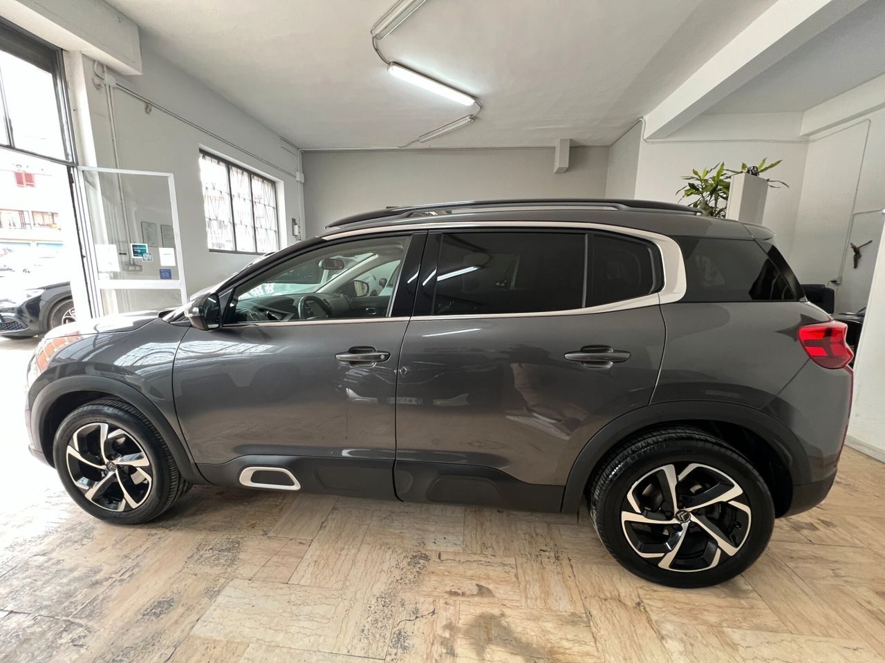 Citroën Citroen C5 Aircross BlueHDi 130 S&S EAT8 Shine imagem 3