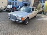 Mercedes-Benz Mercedes D300 - Mercedes-Benz 300 in Bochum