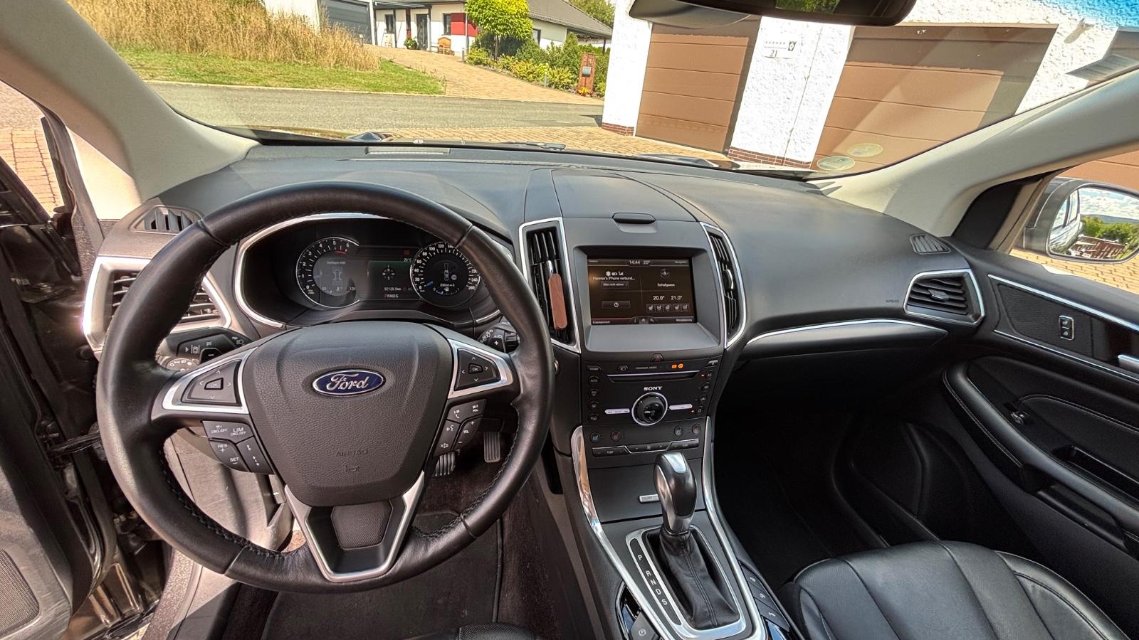 Ford Edge 2,0 l TDCi Bi-Turbo 4x4 Titanium P-Sh
