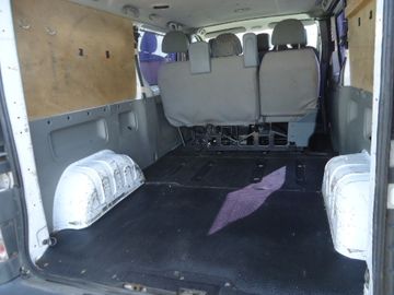 Opel Vivaro - 10