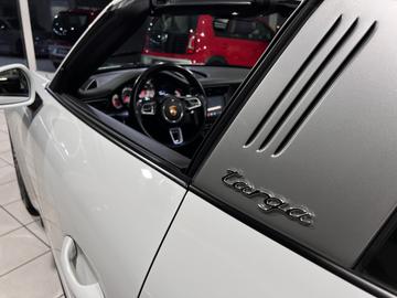 صورة مصغرة 14 لـ 2017 Porsche 911 URMODELL