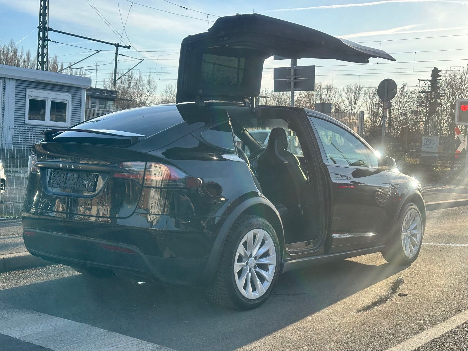 Fahrzeugabbildung Tesla MODEL X 90D PERFORMANCE+7SITZER+AHK