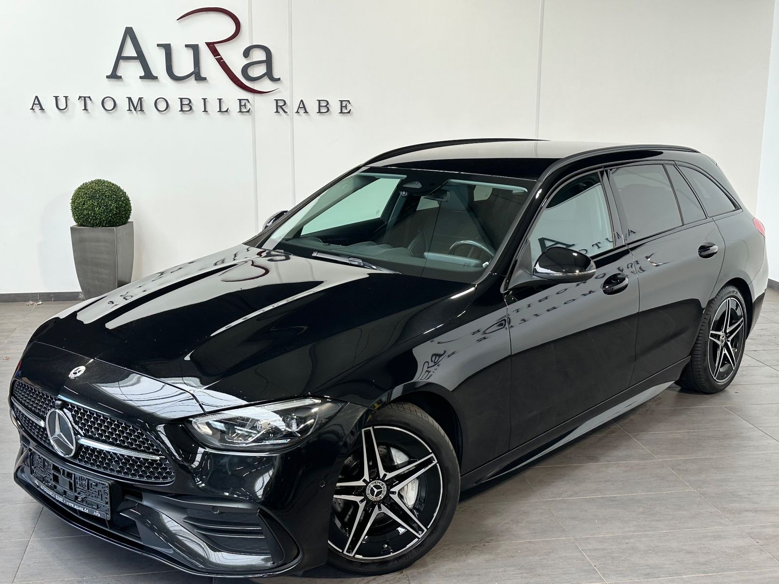Fahrzeugabbildung Mercedes-Benz C 220 d T AMG-Line Night-Paket NAV+LED+KAM