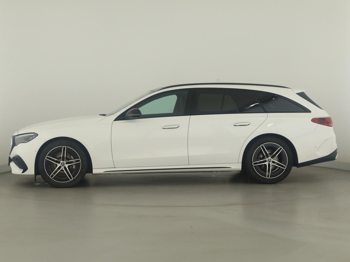 Mercedes-Benz E 200 T *AMG Line Advanced*Panorama*AHK*PTS*Kam.