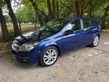 Opel Astra 1.9 Cdti - Opel Astra aus 2006 mit Diesel-Antrieb