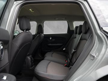 MINI Cooper Clubman - 9