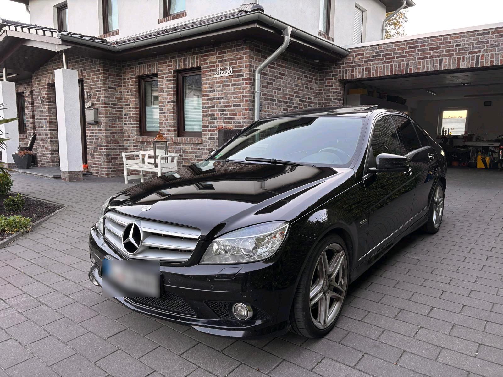 Mercedes-Benz C 320
