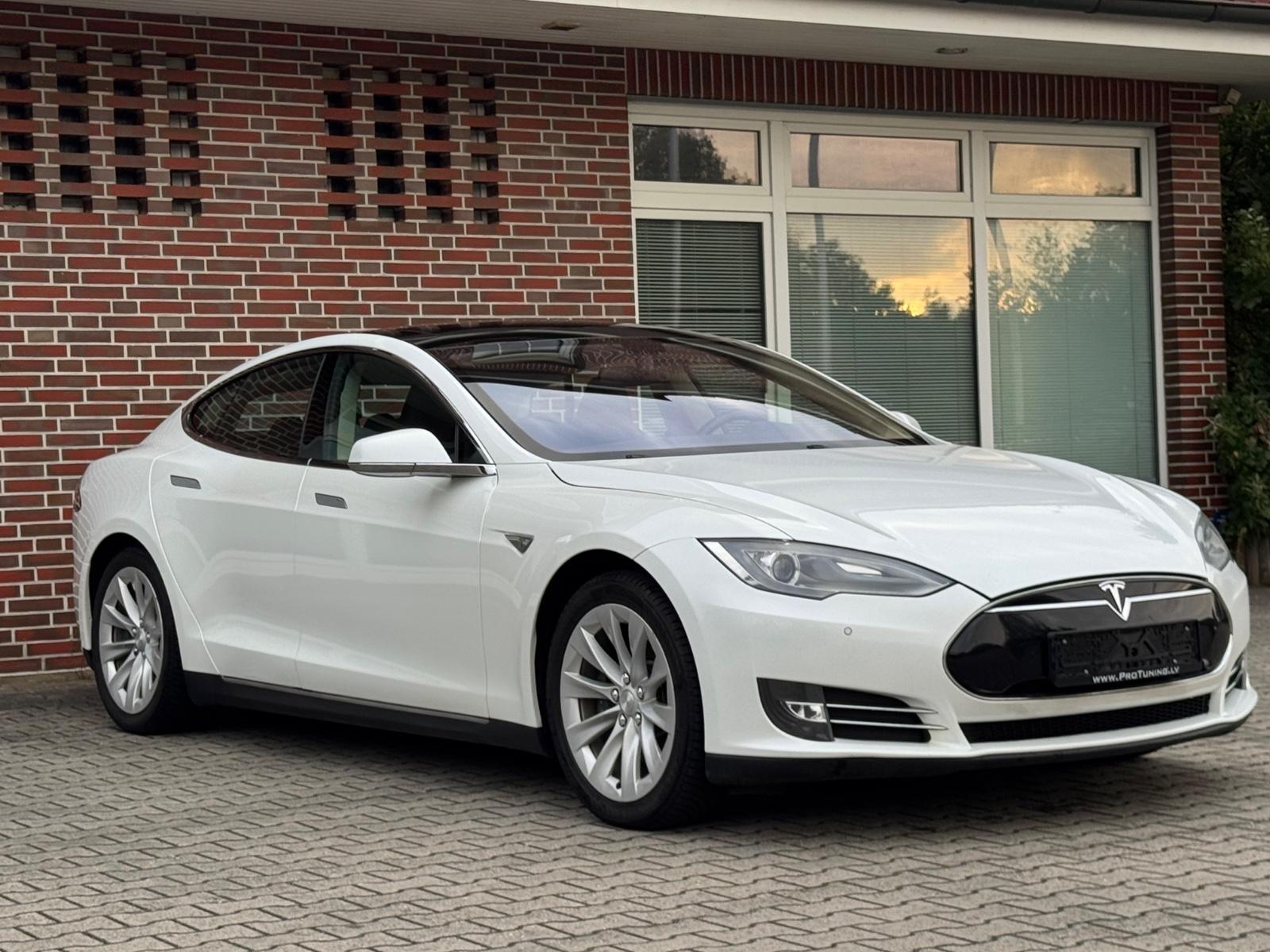 Tesla Model S 85 306ch - Supercharge Gratuite - Soh 94% - CCS - Jantes 19" - Led