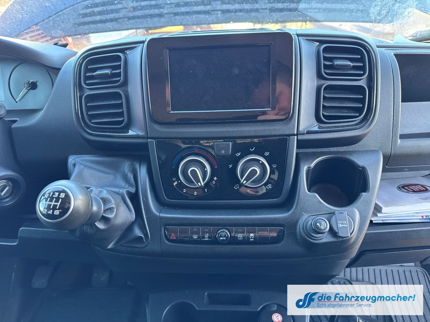 Fahrzeugabbildung Fiat Ducato Grossr.-Kasten33 140 L4H2 MOTORSCHADEN