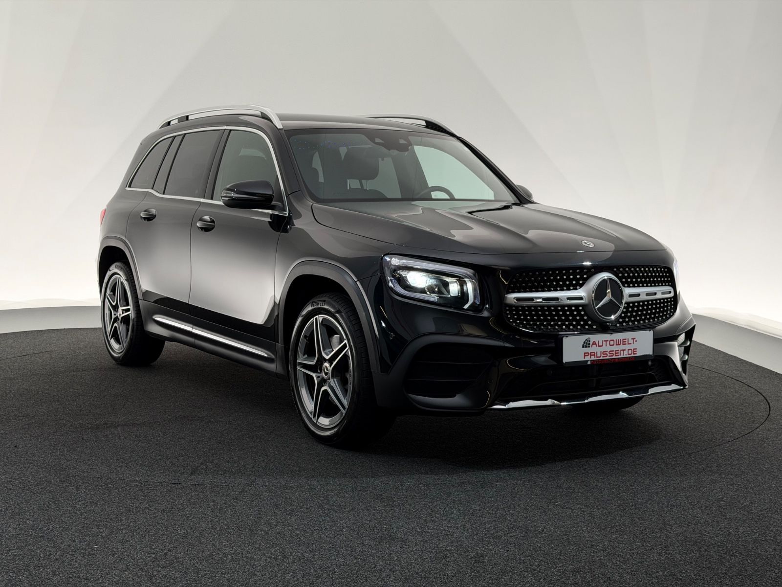 Gebrauchtwagen Mercedes-Benz GLB GLB 200d*AMG LINE*LED-R.KAM-SPUR-KEYLESS-AMBIENT in Horb am Neckar
