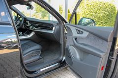 AUDI SQ7 / HUD / LED / PANO / MATRIX / 22-ZOLL