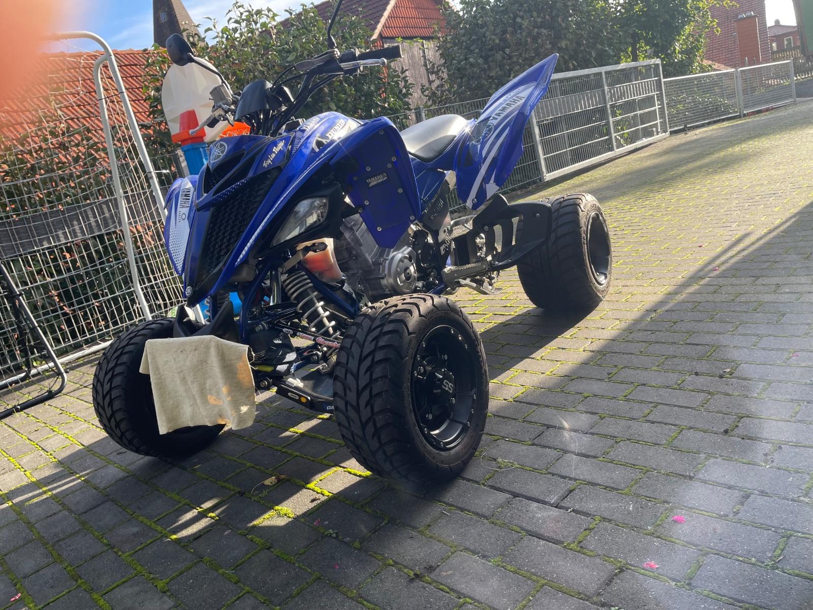 Yamaha Raptor 2015 — двигун 686 cm³, 50 HP (37kW)