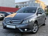 Mercedes-Benz B 180 *LMF*126TKM*Voll Service Mercedes*HU-Neue - : Kleinbus, Mercedes