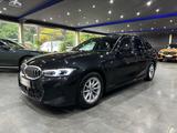 BMW 318 i M Sport /PANORAMA / ACC / KAMERA / HEAD-UP - BMW 318: Automatik, 318i