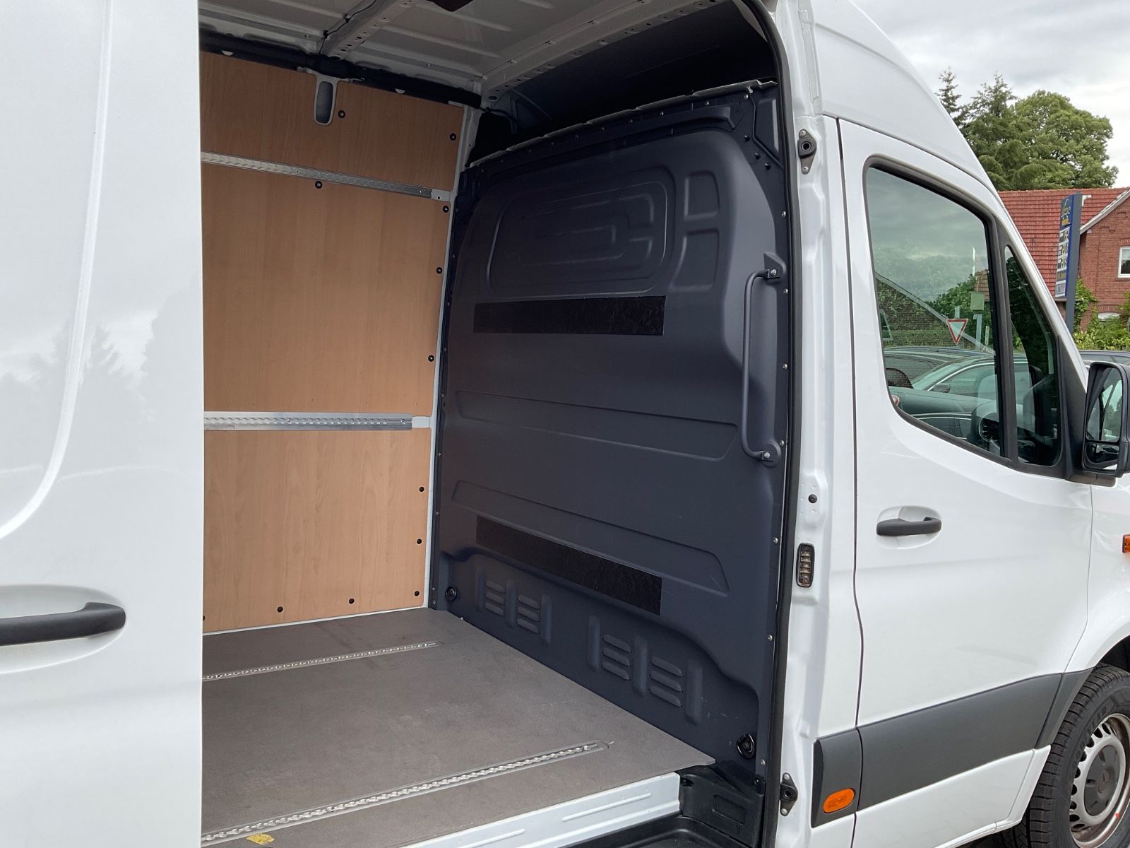 Fahrzeugabbildung Mercedes-Benz Sprinter 317 CDI,L2 H2,Automatik,Kamera,Navi,GJR