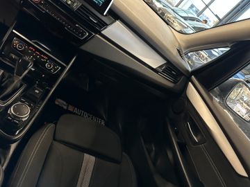 BMW 218 d Active Tourer*Klima*AHK*LED*Navi*Bluetooth