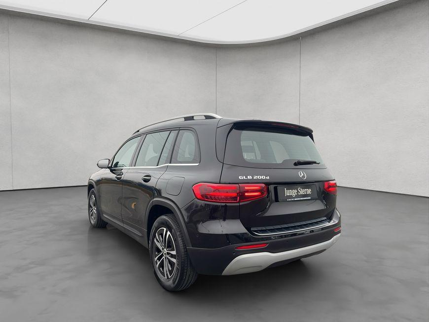 Mercedes-Benz GLB 200
