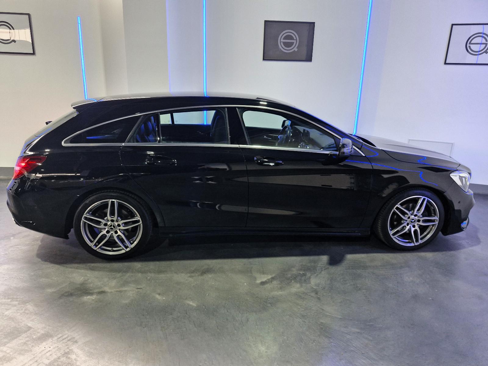 Mercedes-Benz CLA 180 SHOOTING BRAKE  AMG  LED/LEDER/18ZOLL/