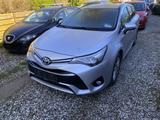 Toyota Avensis Touring Sports Comfort - Toyota Avensis Comfort mit Diesel-Antrieb