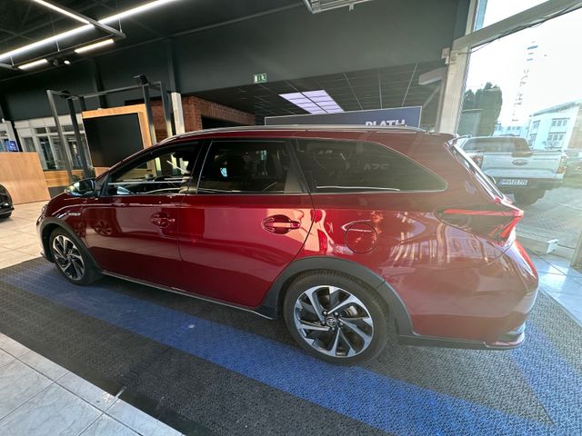 Toyota Auris Touring Sports Hybrid Free Style