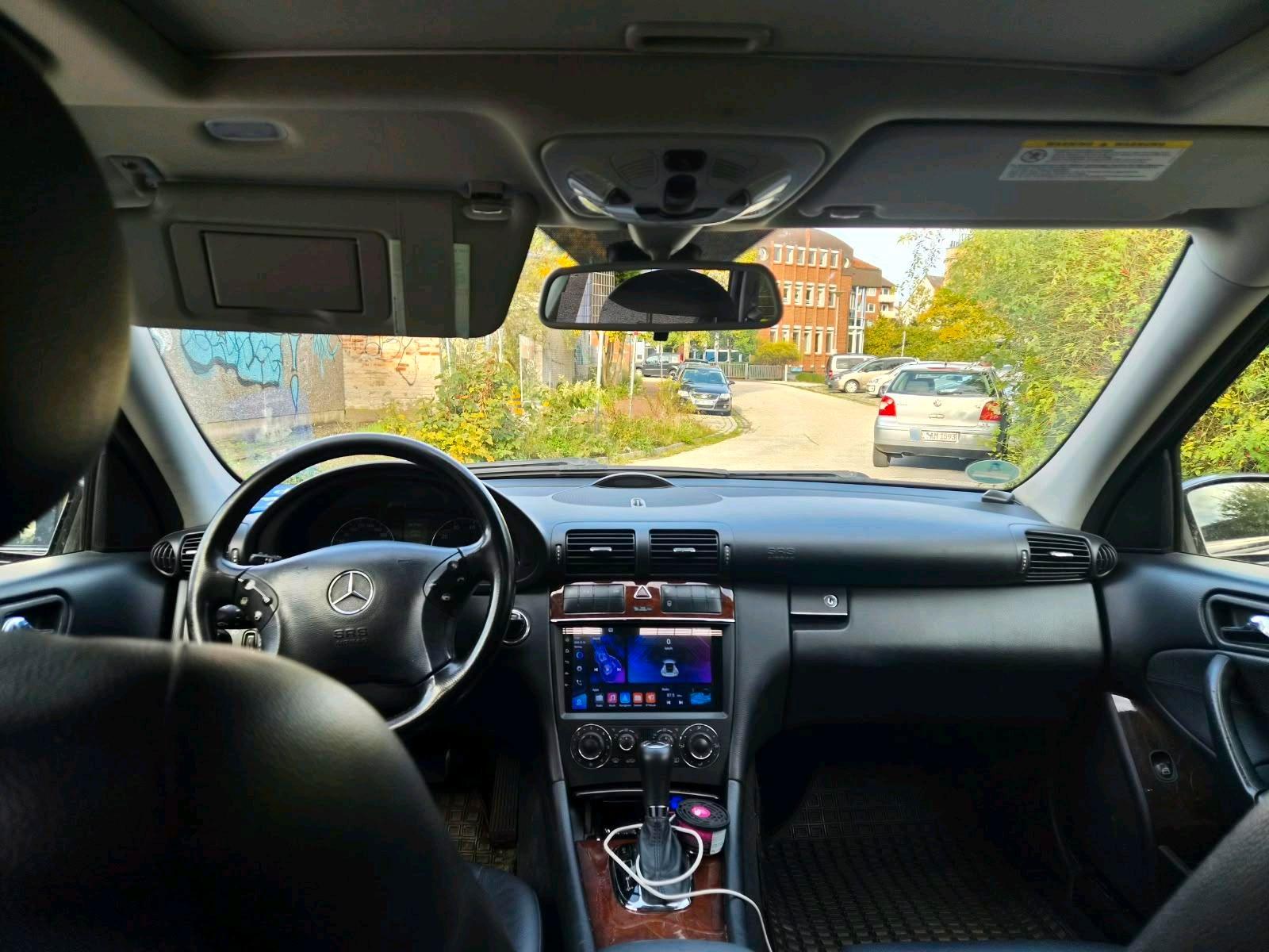 Mercedes-Benz C230 2006 — photo 8