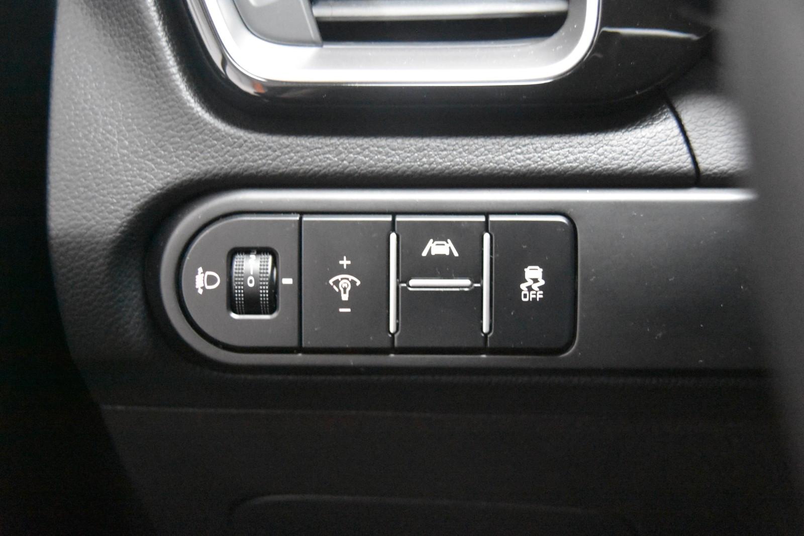 Kia Ceed SW Ultimate Edition DCT Navi Kamera SCC