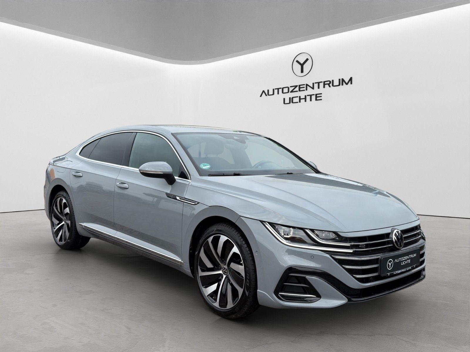 VW Arteon Lim R-Line eHybrid/HUD/KAMERA/MASSAGE/