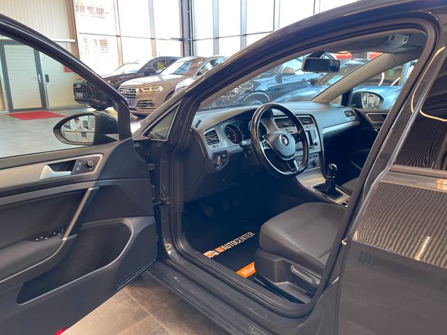 Volkswagen Golf VII Lim.  BMT *NAVI*SZHZ*PDC*TÜV-052027*