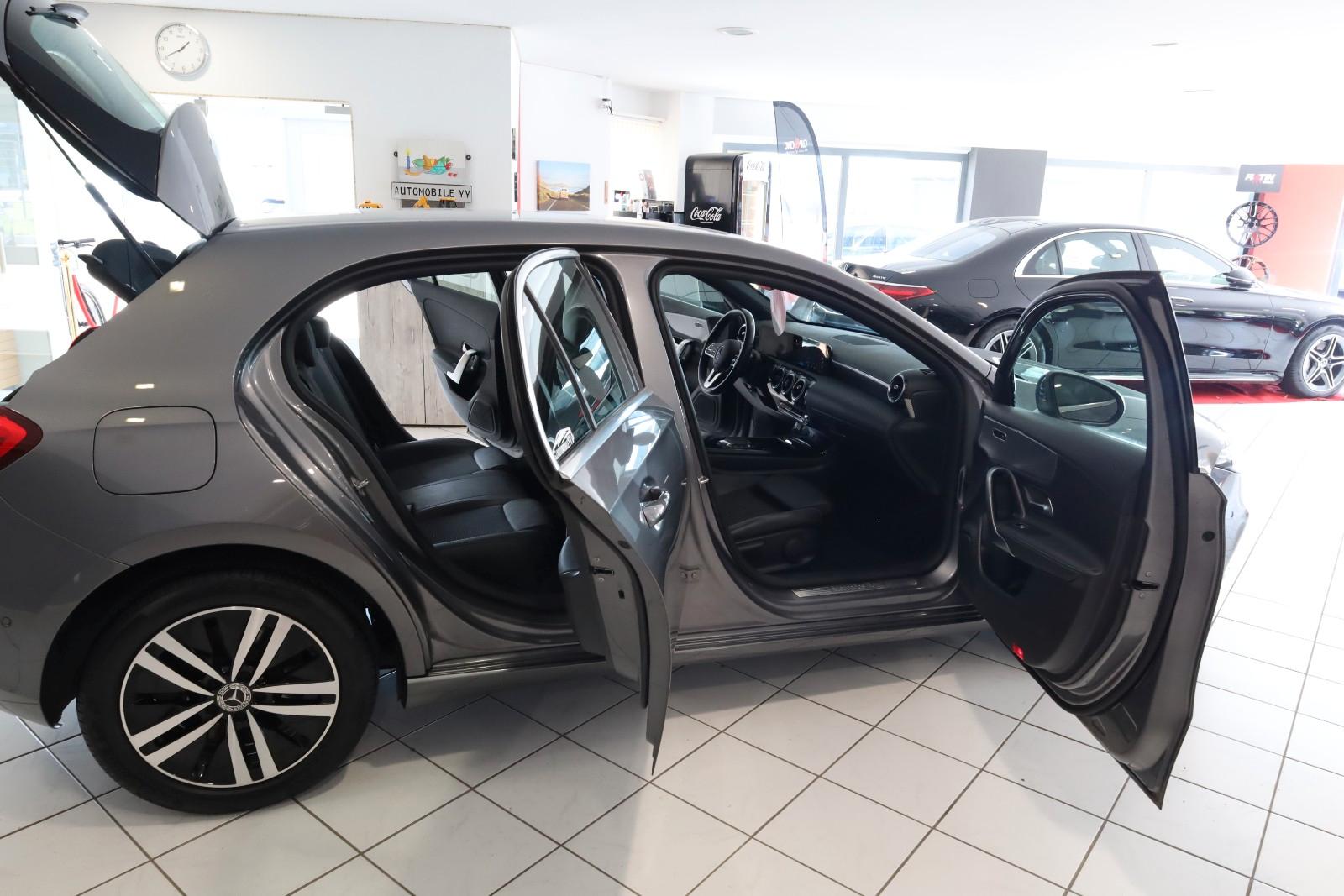 Mercedes-Benz A 250e Sportpaket,LED,Navi,MBUX,Temp,PDC,SHA,F1
