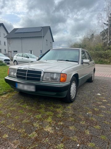 Mercedes-Benz Mercedes 190E