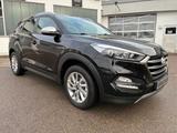 Hyundai Tucson 2.0 CRDi TREND / Navi / AHK / WR - gebrauchte Hyundai TUCSON aus dem Jahr 2016