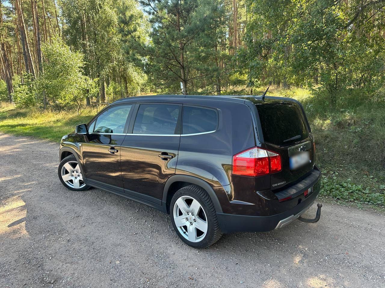 Chevrolet Orlando 2013 — interior