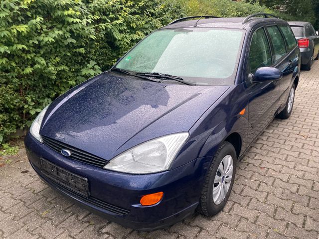 Ford Focus Turnier 1,4i Ambiente*EURO4*I Hand*98000km