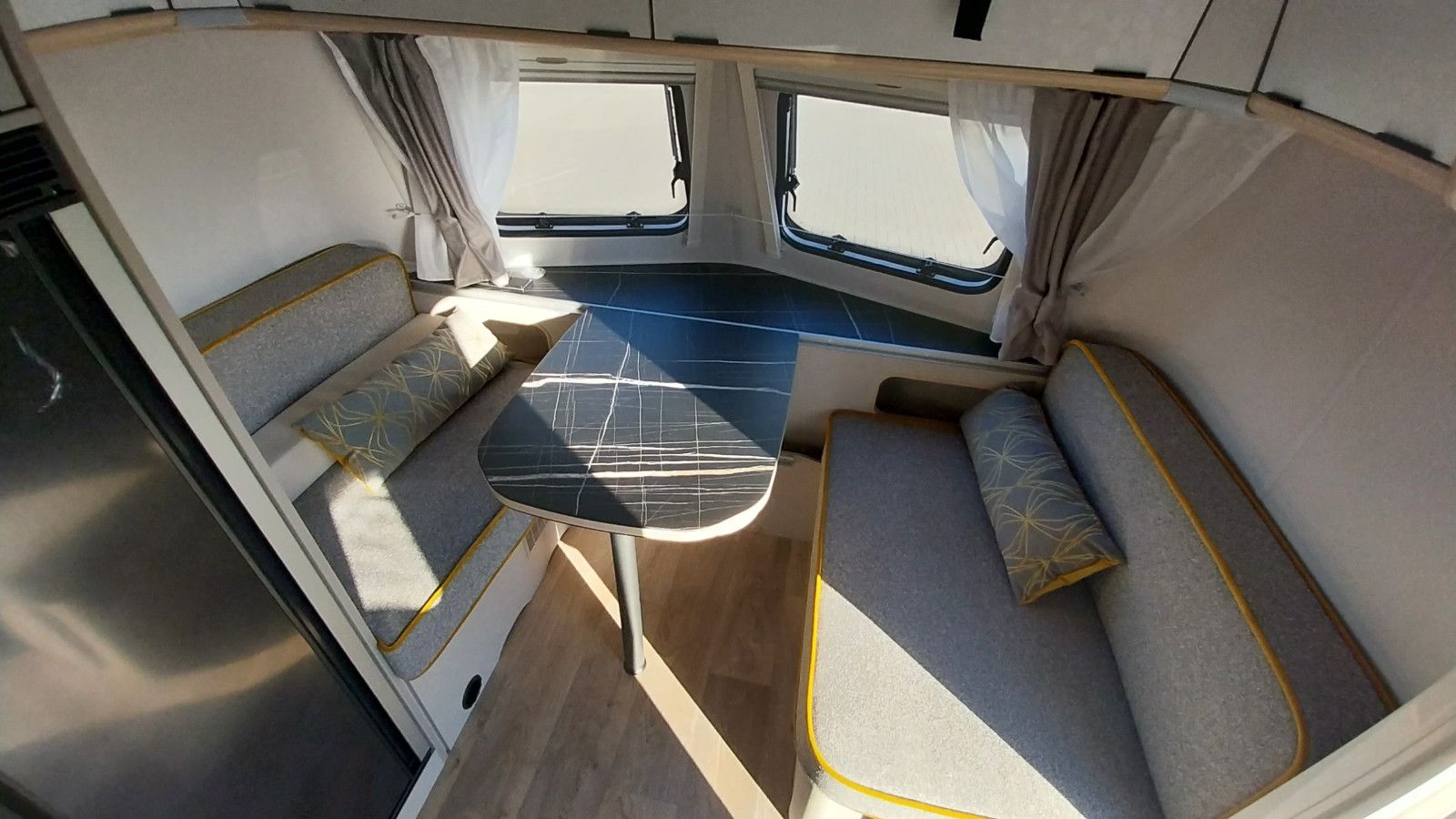 Fahrzeugabbildung HYMER / ERIBA / HYMERCAR Touring 630 - ab 2,99% eff.p.a.*