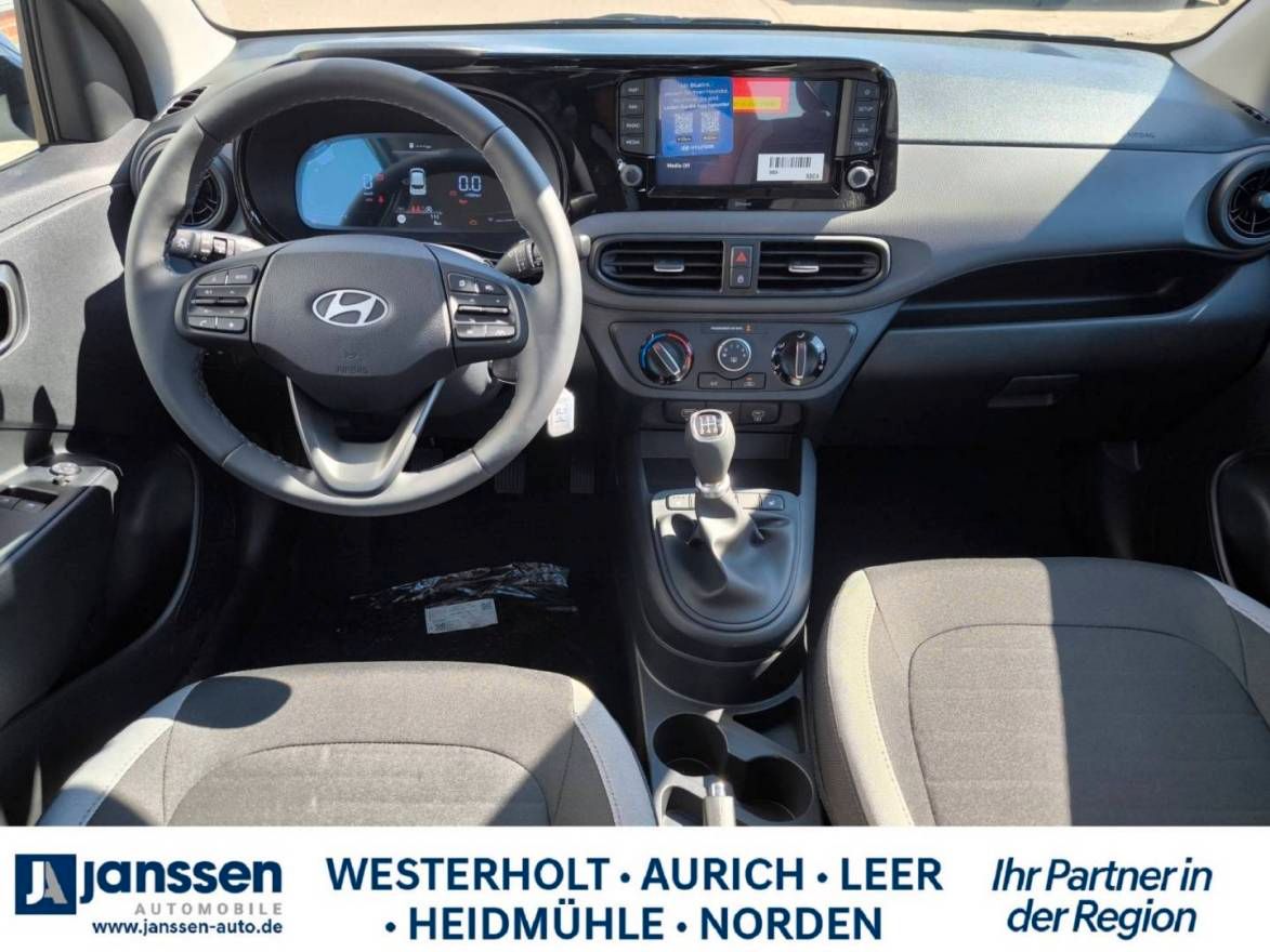 Fahrzeugabbildung Hyundai i10 Trend Komfortpaket PDC Rückfahrkamera Navi S