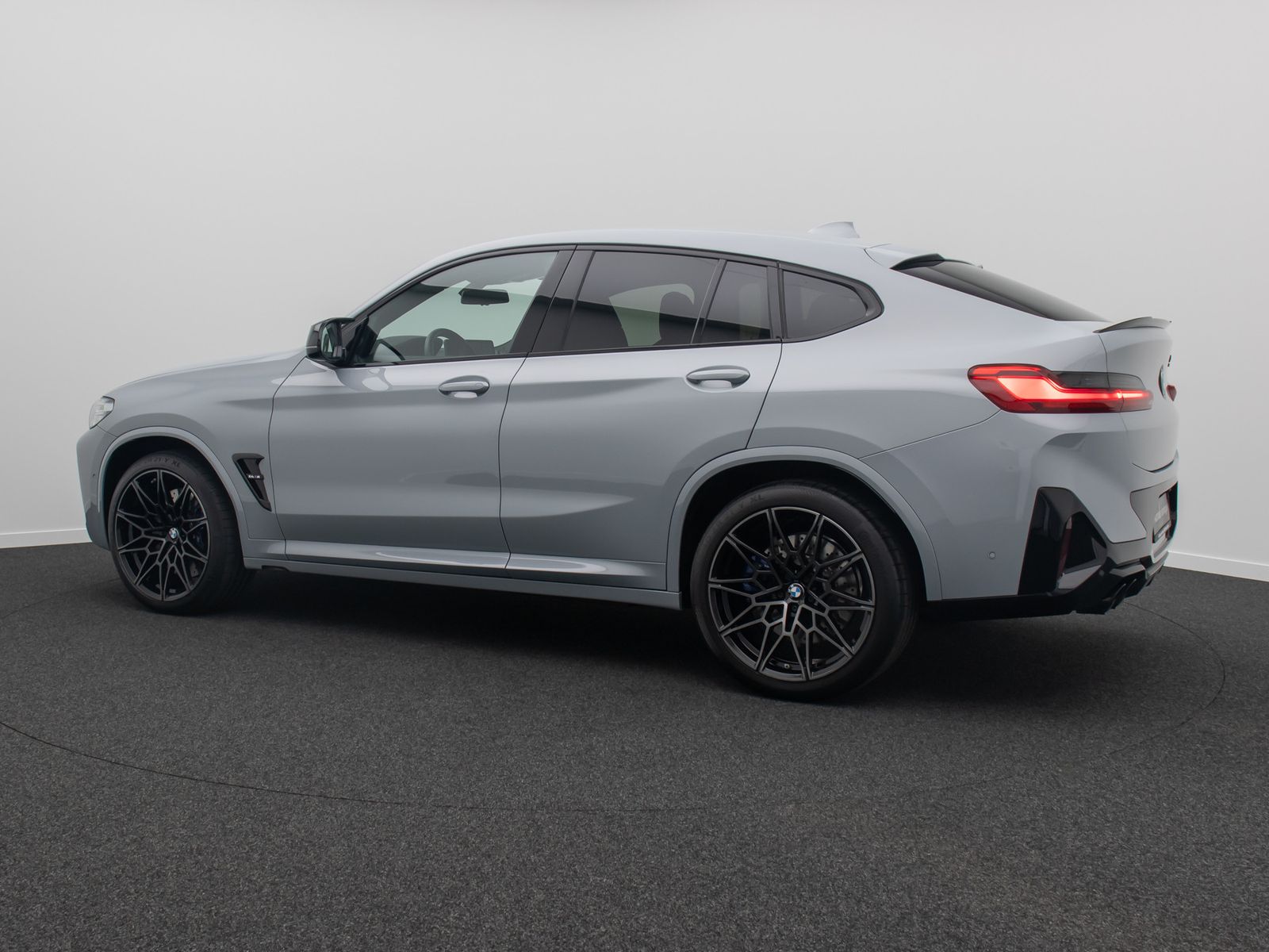 Fahrzeugabbildung BMW X4 M Competition HUD H/K DAB Komfort Alarm 21Zol