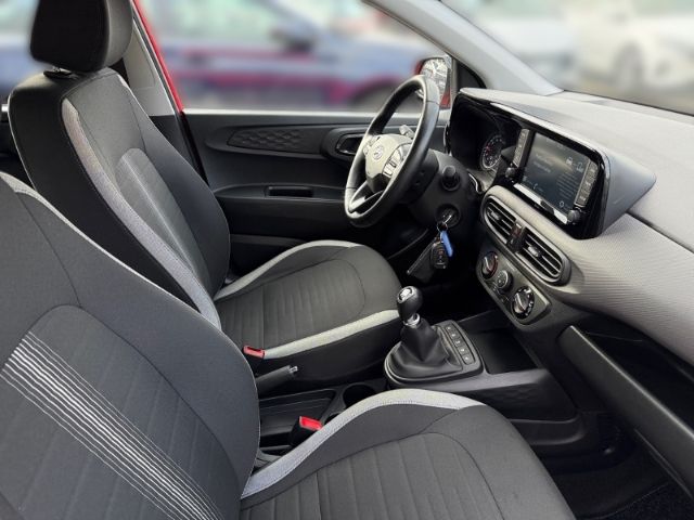 Fahrzeugabbildung Hyundai i10 Trend +CARPLAY+KLIMA+PDC+DAB+TEMPOMAT+UVM+