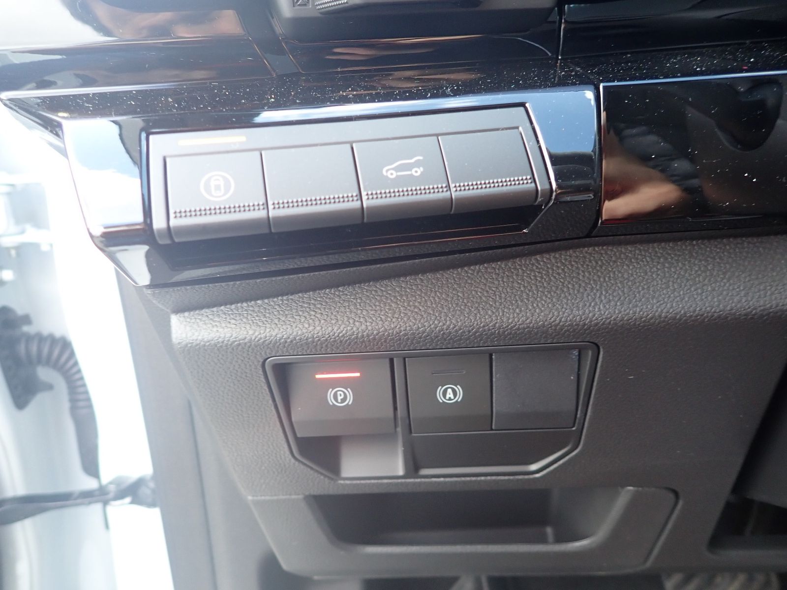 Fahrzeugabbildung Renault Austral Techno Full Hybrid E-Tech 200