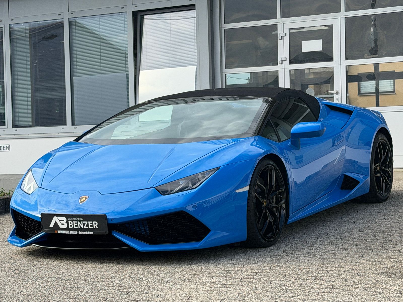 Fahrzeugabbildung Lamborghini Huracán/SPYDER/LIFT/KAMERA/LP610/KERAMIK/
